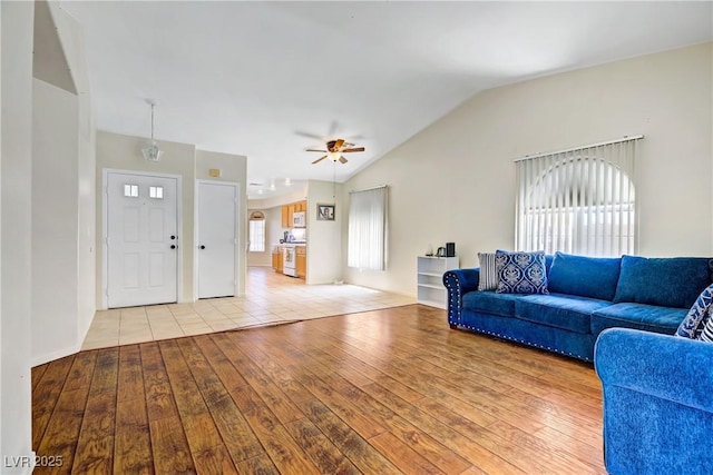3559 S Dapple Gray Rd, Las Vegas, NV 89147 - photo 2