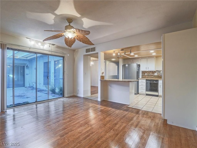 5612 Pearldrop Ave, Las Vegas, NV 89107 - photo 18