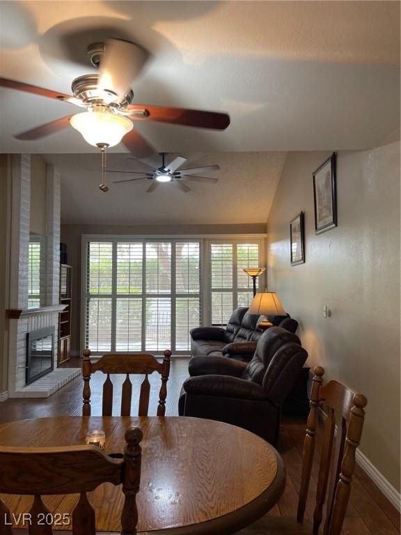 2721 San Lago Ct, Las Vegas, NV 89121 - photo 2