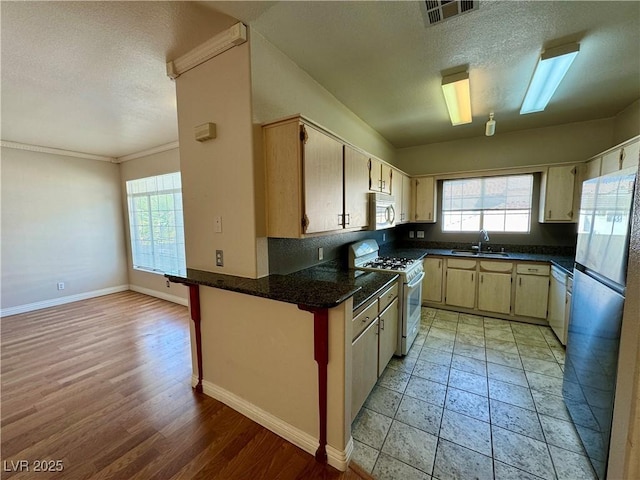 1900 N Torrey Pines Dr Unit 223, Las Vegas, NV 89108 - photo 19