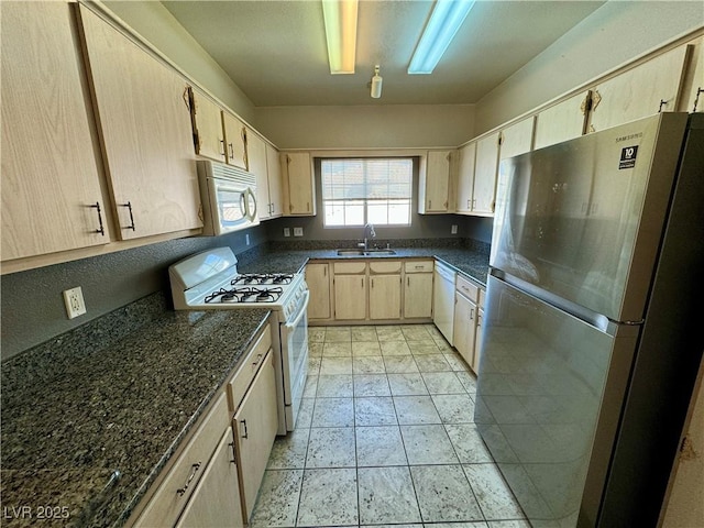 1900 N Torrey Pines Dr Unit 223, Las Vegas, NV 89108 - photo 21