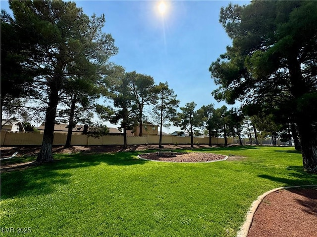 1900 N Torrey Pines Dr Unit 223, Las Vegas, NV 89108 - photo 4