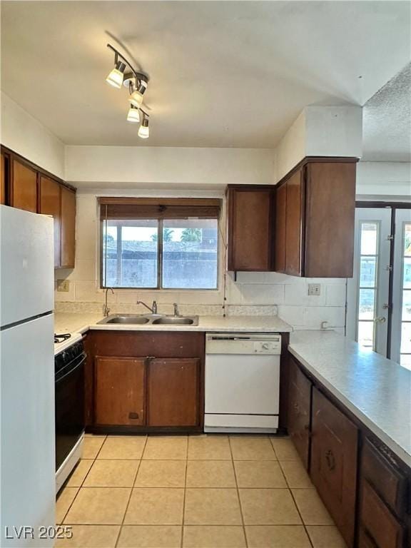 2858 Puenta St, Las Vegas, NV 89121 - photo 15