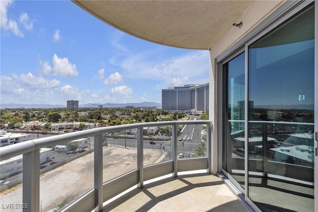 322 Karen Ave Unit 807, Las Vegas, NV 89109 - photo 4
