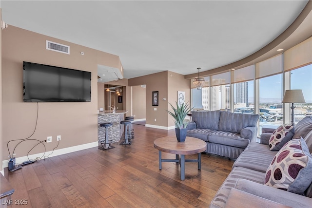 322 Karen Ave Unit 807, Las Vegas, NV 89109 - photo 14