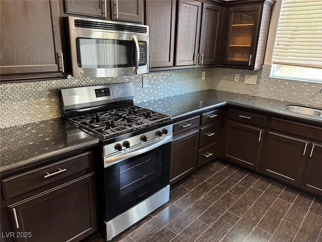 10118 Farmington Hall Ct, Las Vegas, NV 89129 - photo 6