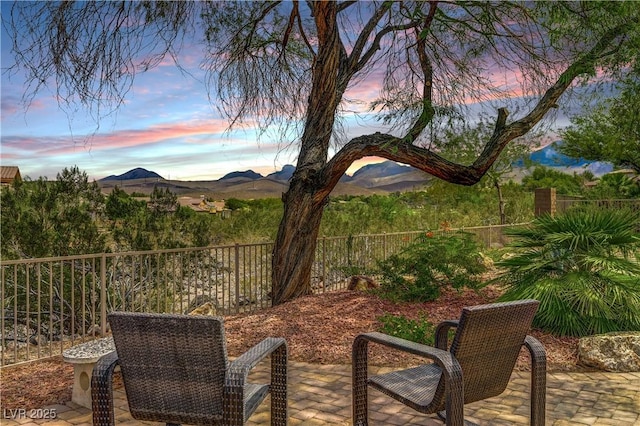 4 Isleworth Dr, Henderson, NV 89052 - photo 38