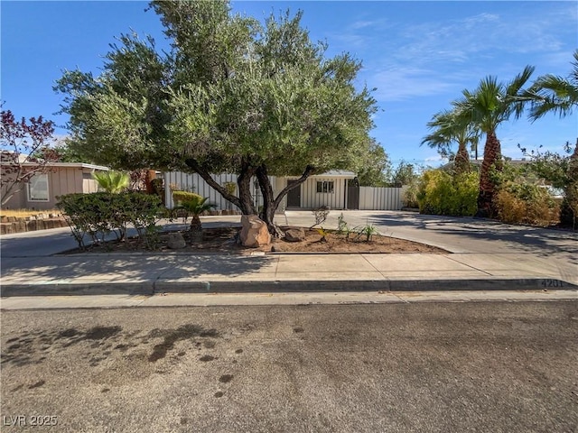 4201 Las Lomas Ave, Las Vegas, NV 89102 - photo 10