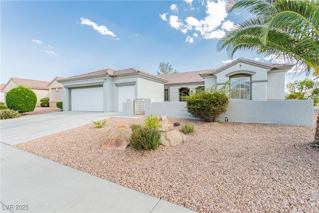 2589 Evansville Ave, Henderson, NV 89052 - photo 1