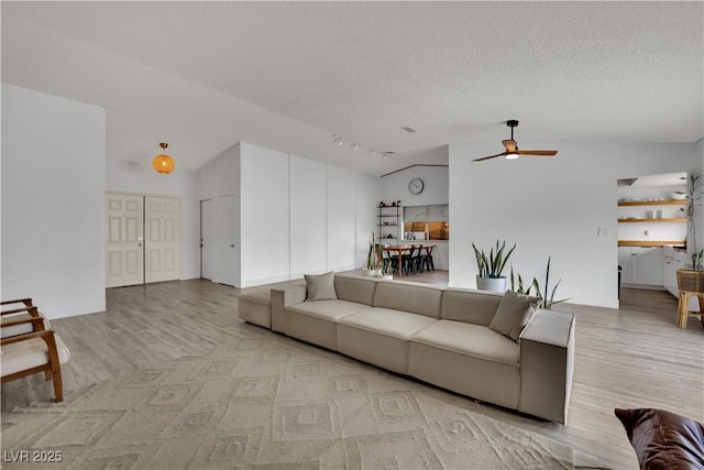 6405 Shawnee Pl, Las Vegas, NV 89107 - photo 4