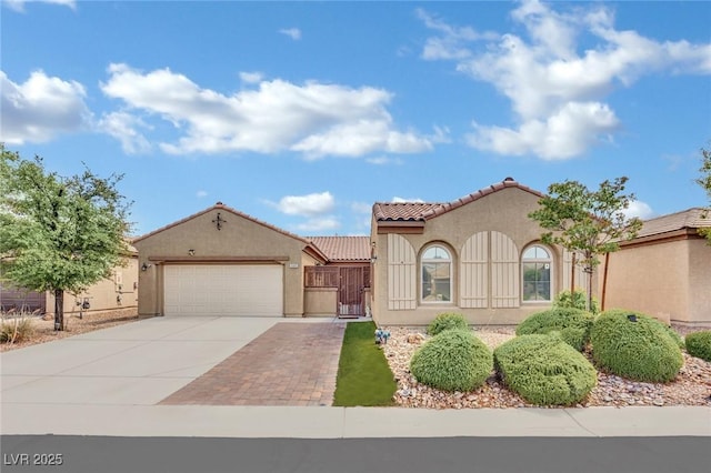 5905 Spanish Mustang Ct, Las Vegas, NV 89122 - photo 1