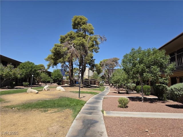 575 S Royal Crest Cir Unit 26, Las Vegas, NV 89169 - photo 15