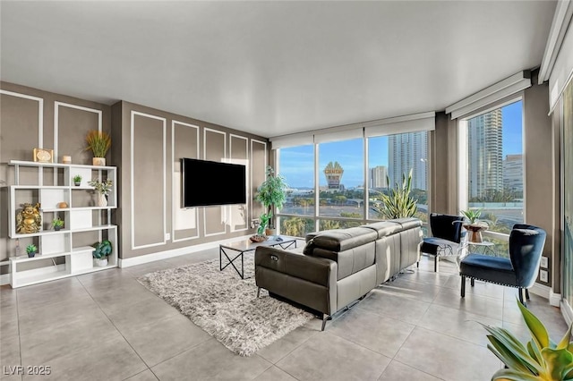 222 Karen Ave Unit 501, Las Vegas, NV 89109 - photo 2