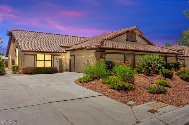 3935 Saddlewood Ct, Las Vegas, NV 89121 - photo 1