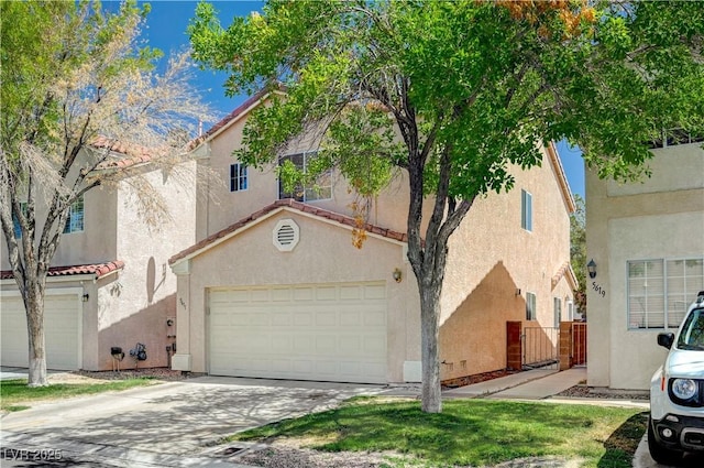 5611 Leaning Oak Ave, Las Vegas, NV 89118 - photo 3