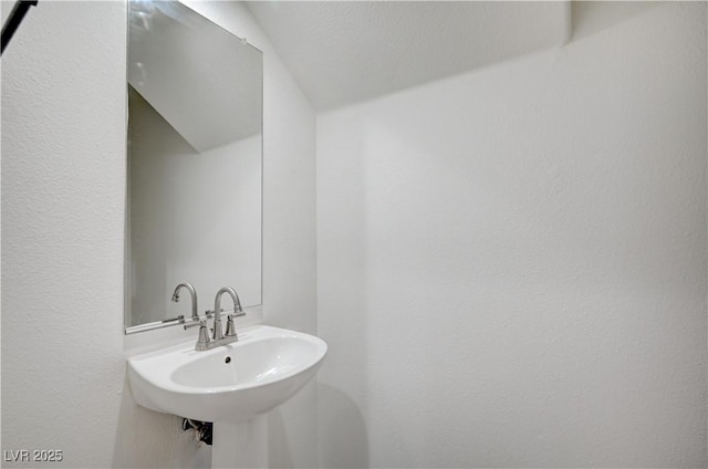 5611 Leaning Oak Ave, Las Vegas, NV 89118 - photo 16