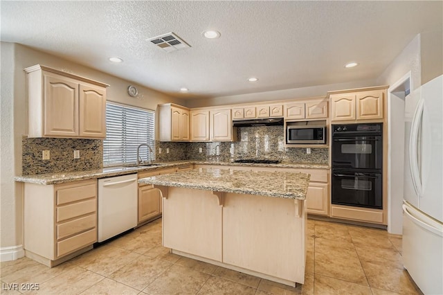 7912 Magnolia Glen Ave, Las Vegas, NV 89128 - photo 9