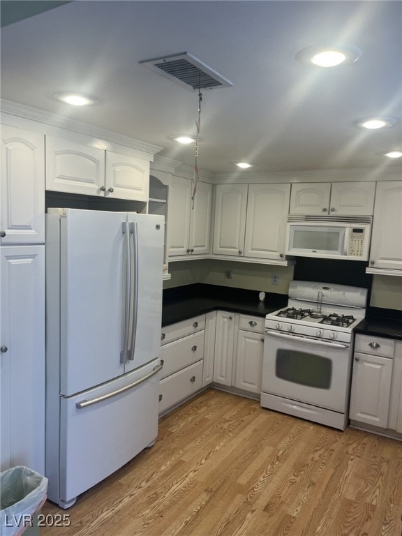 3876 Maryland Ave, Las Vegas, NV 89121 - photo 4