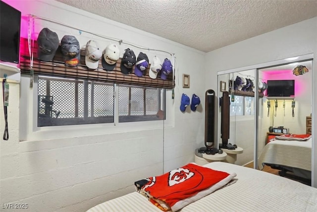 7121 Hurricane Way, Las Vegas, NV 89145 - photo 22