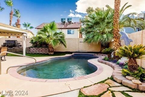 1925 Roxford Dr, Las Vegas, NV 89119 - photo 1
