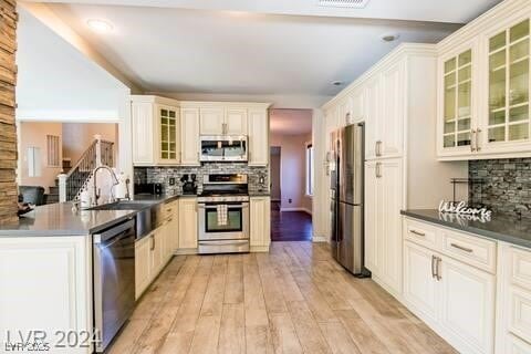 1925 Roxford Dr, Las Vegas, NV 89119 - photo 4