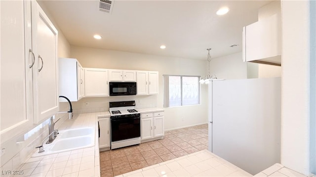 5933 Royal Castle Ln, Las Vegas, NV 89130 - photo 8