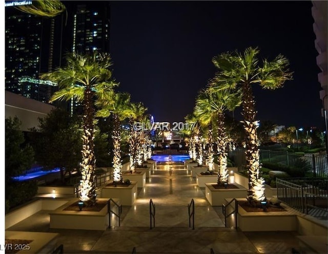135 E Harmon Ave Unit 219, Las Vegas, NV 89109 - photo 2
