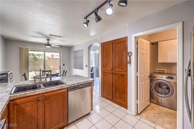 7921 Pottery Creek Dr, Las Vegas, NV 89128 - photo 12