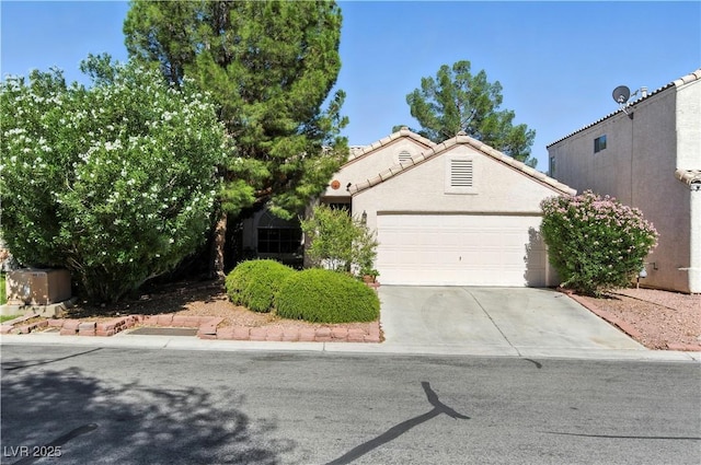5708 Berwick Falls Ln, Las Vegas, NV 89149 - photo 1