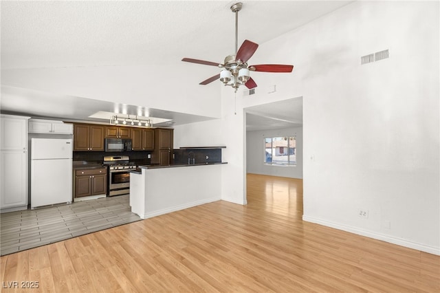 4451 De Forest St, Las Vegas, NV 89103 - photo 11