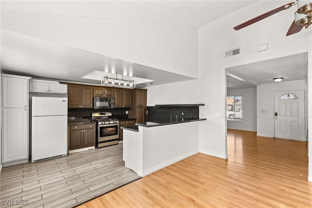 4451 De Forest St, Las Vegas, NV 89103 - photo 13