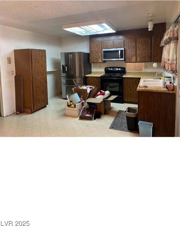 2414 Paradise Village Way, Las Vegas, NV 89120 - photo 3