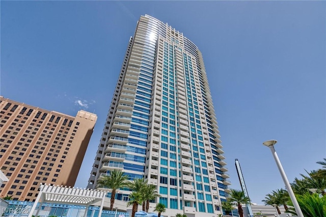 2700 Las Vegas Blvd Unit 3102, Las Vegas, NV 89109 - photo 2