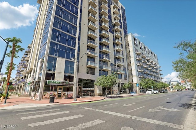 353 E Bonneville Ave Unit 806, Las Vegas, NV 89101 - photo 2