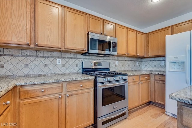 10624 Tyne Pl, Las Vegas, NV 89144 - photo 14