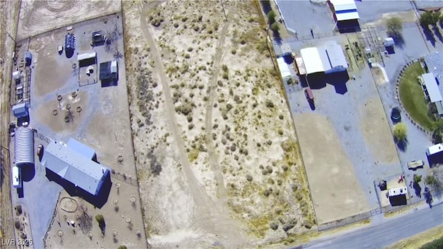 2091 E Falcon St, Pahrump, NV 89048 - photo 4