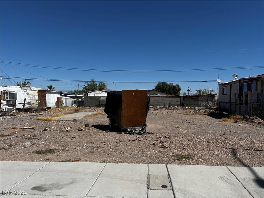 221 Mojave Ln, Henderson, NV 89015 - photo 1