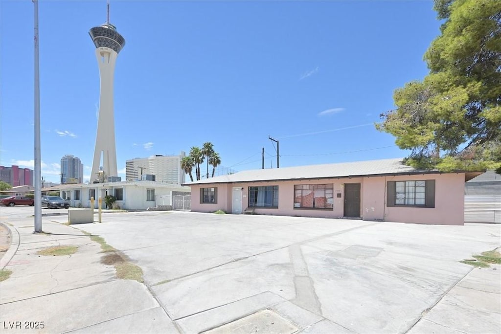 1808 Weldon Pl, Las Vegas, NV 89104 - photo 2