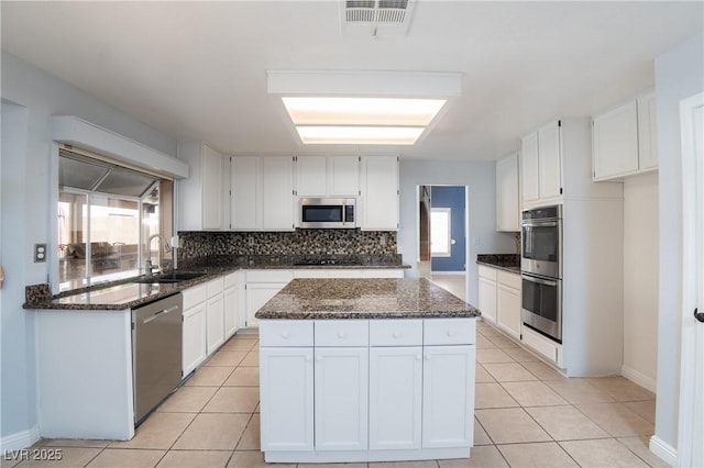 9933 Whalers Landing Ct, Las Vegas, NV 89117 - photo 4