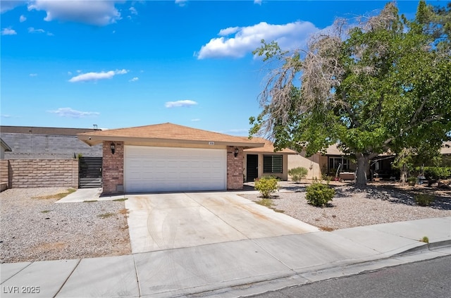 2416 Calico St, Las Vegas, NV 89108 - photo 4