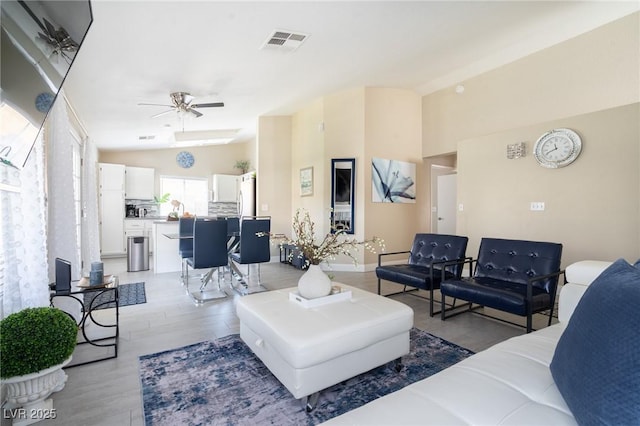 7218 Nordic Lights Dr, Las Vegas, NV 89119 - photo 3
