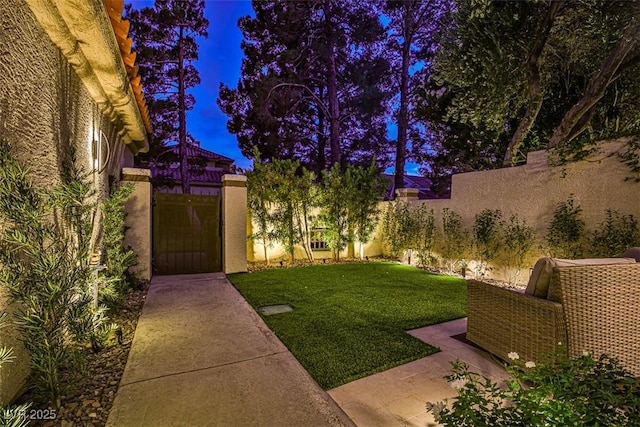 7970 Bermuda Dunes Ave, Las Vegas, NV 89113 - photo 2