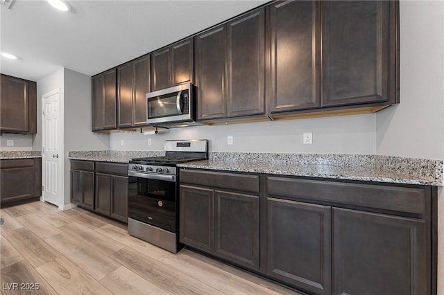 4121 Nopal Serrano Ave, Las Vegas, NV 89141 - photo 9