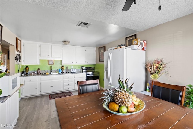 27 E Pacific Ave, Henderson, NV 89015 - photo 4