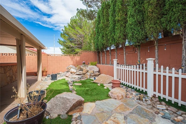 8617 Surtidor Dr, Las Vegas, NV 89117 - photo 10