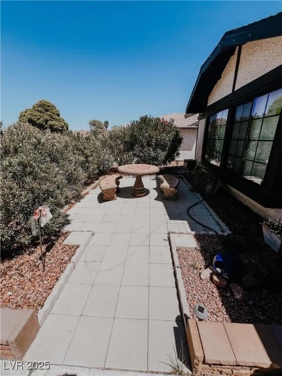 6509 Faith Peak Dr, Las Vegas, NV 89108 - photo 2
