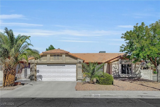 2820 Gentilly Ln, Las Vegas, NV 89108 - photo 1