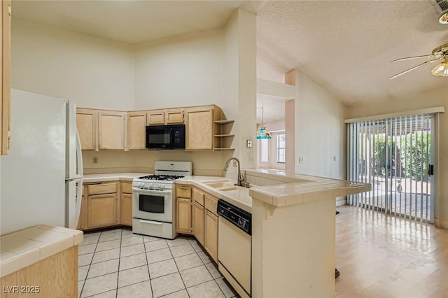 3250 Astoria Dr, Las Vegas, NV 89121 - photo 11