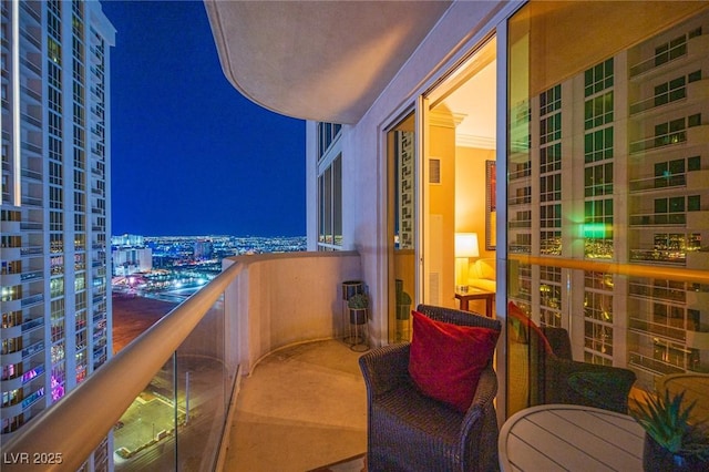 135 E Harmon Ave Unit 2721, Las Vegas, NV 89109 - photo 2