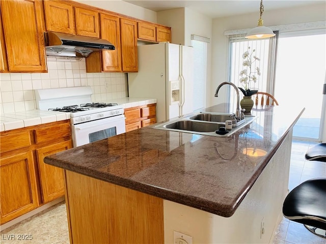 8134 Dinsmore Dr, Las Vegas, NV 89117 - photo 5